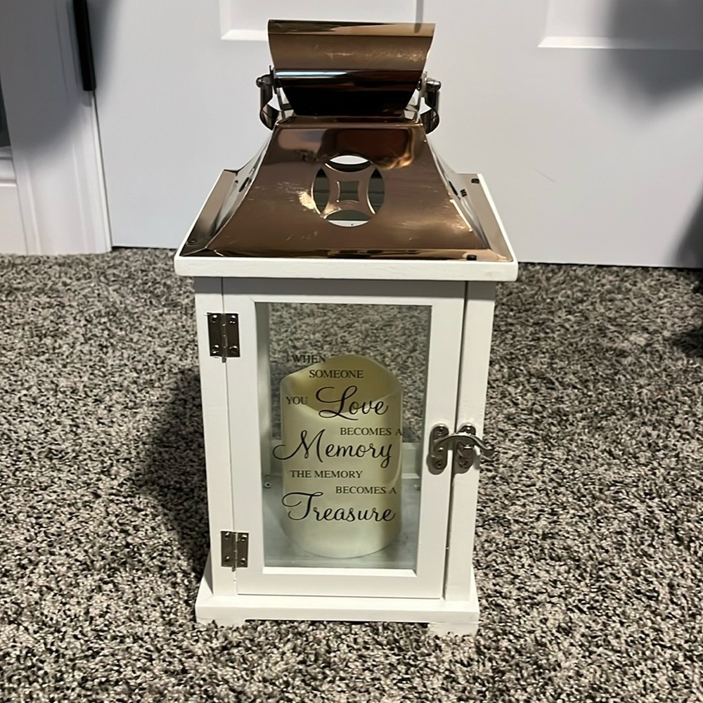 Battery operated Memory Lantern